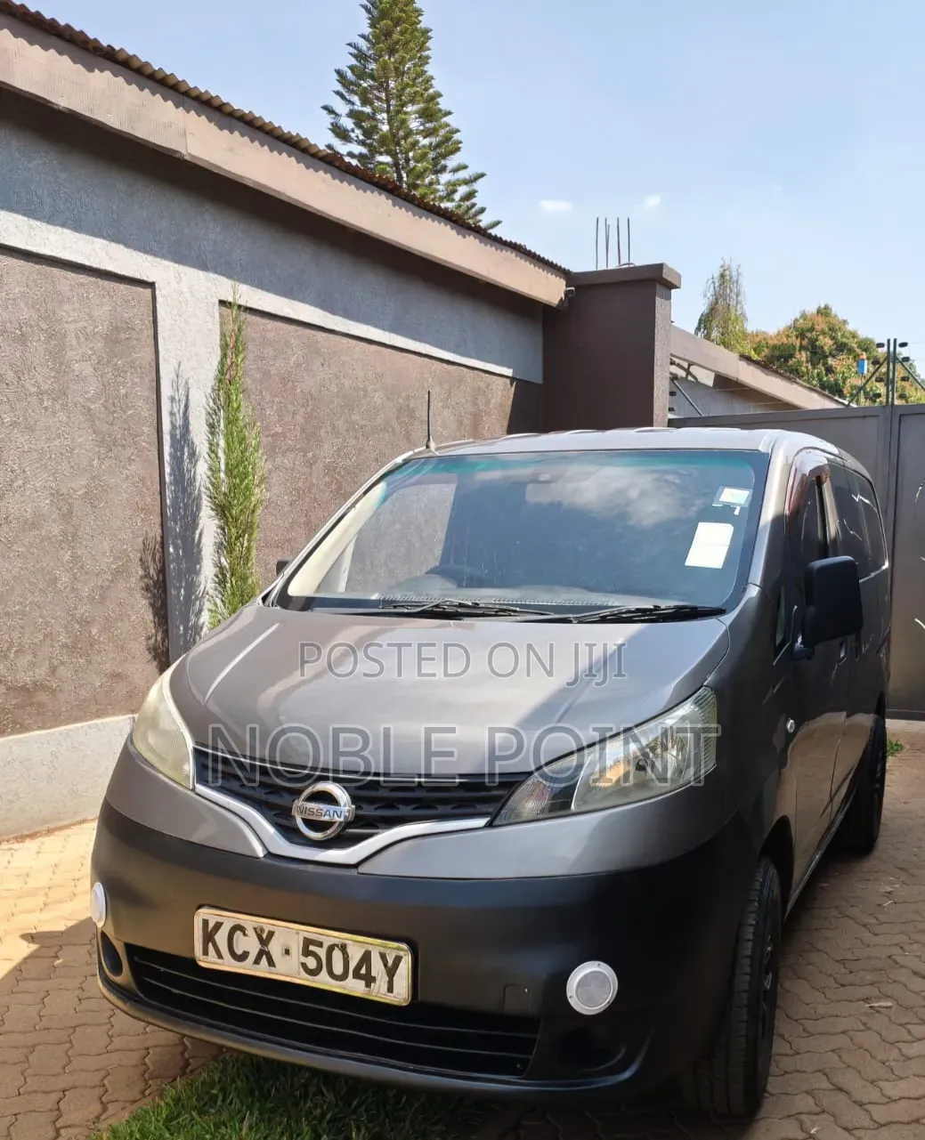 Nissan NP200 2012 Gray