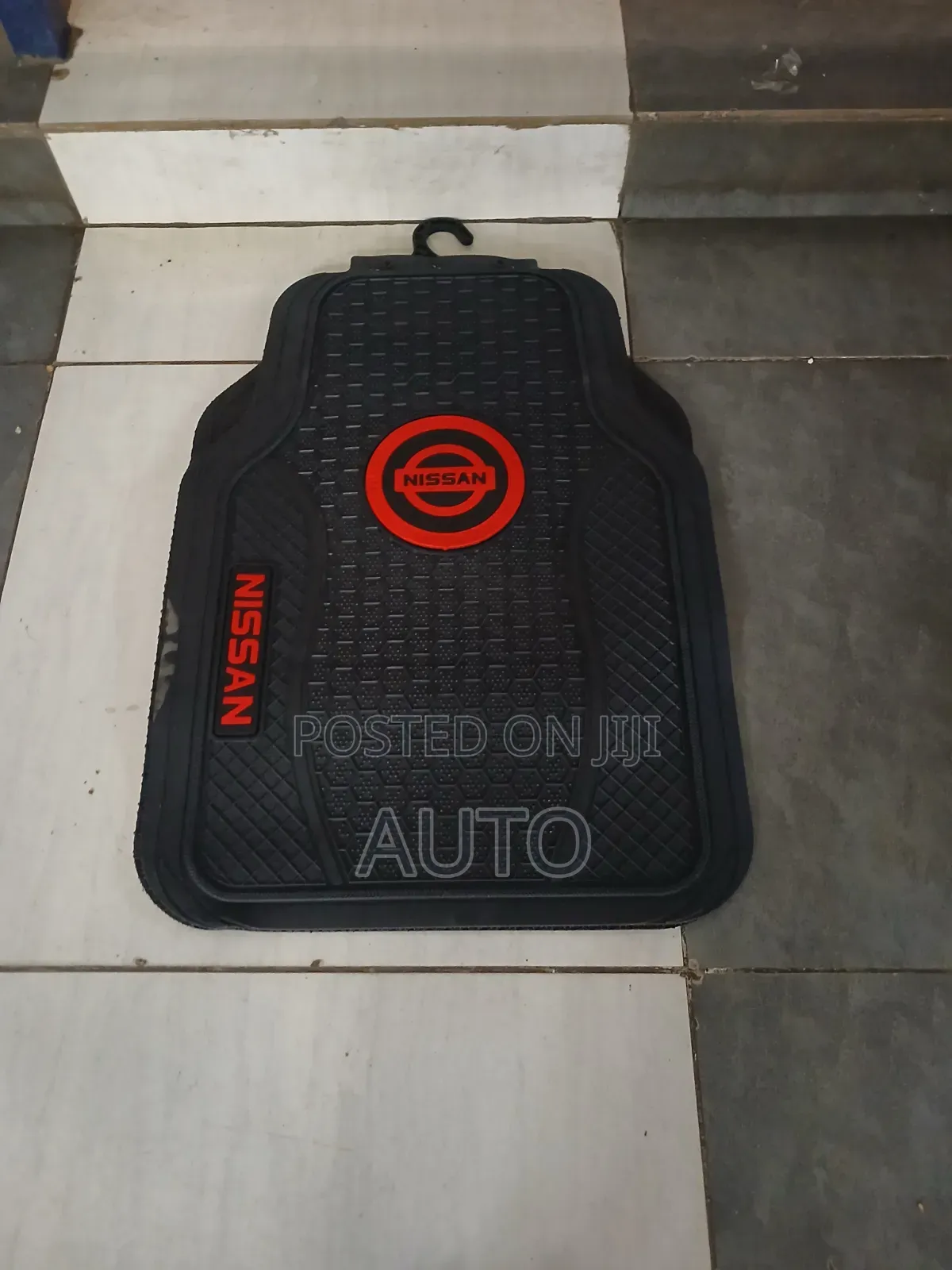 Branded Nissan Floor Mats – Premium Car Floor Mat
