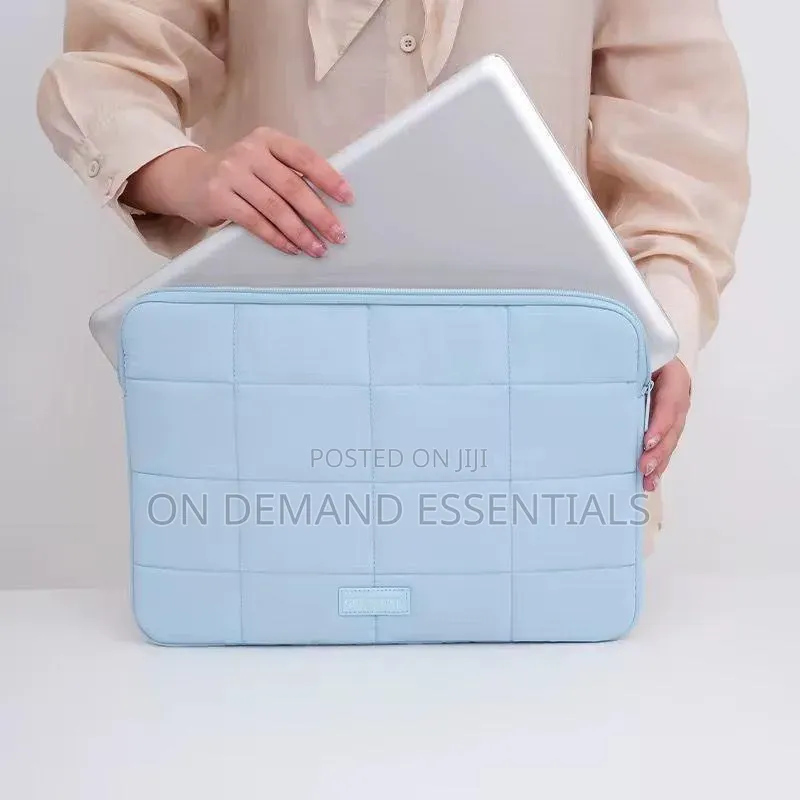 15.6 Inch Shock Proof Quilted Laptop Sleeve Bag