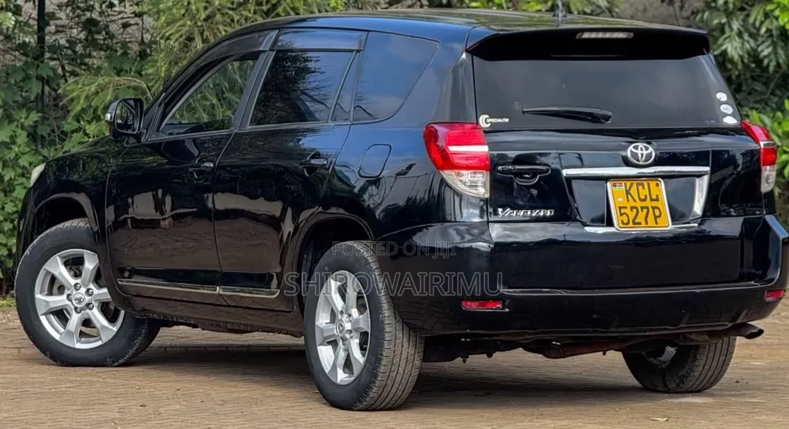 Toyota Vanguard 2013 Burgundy