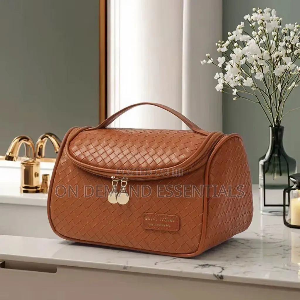 Leather Cosmetics / Make Up Organizer Travel Bag