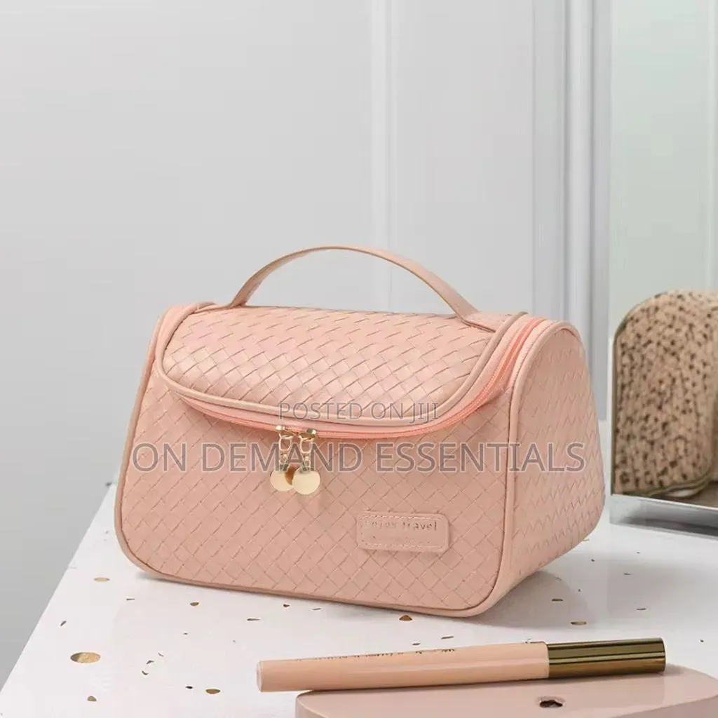 Leather Cosmetics / Make Up Organizer Travel Bag