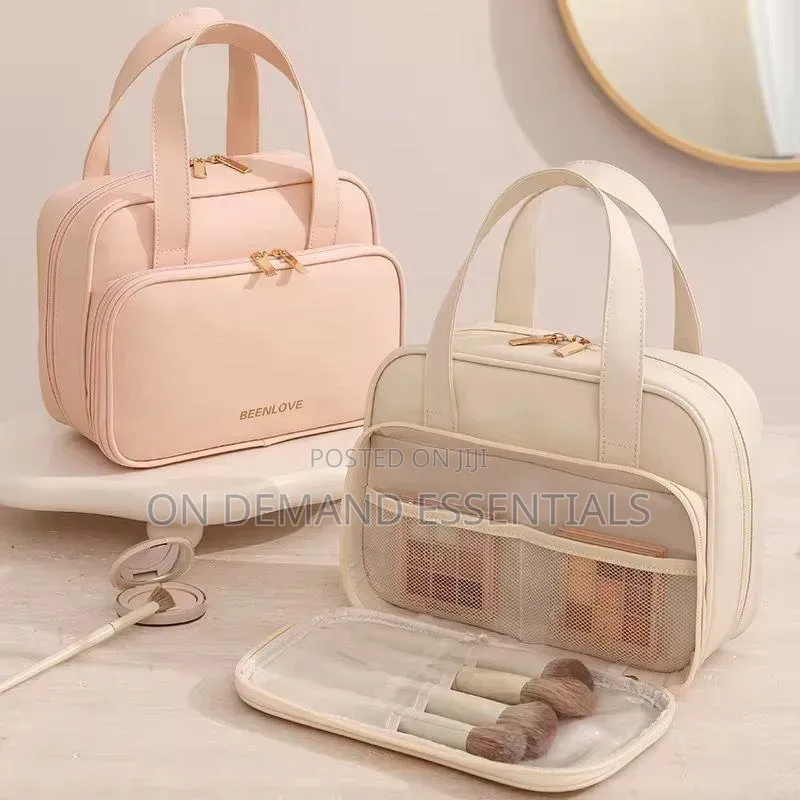 Large Capacity PU Cosmetics Bag/ Multi Pocket Travel / Make Up Bag