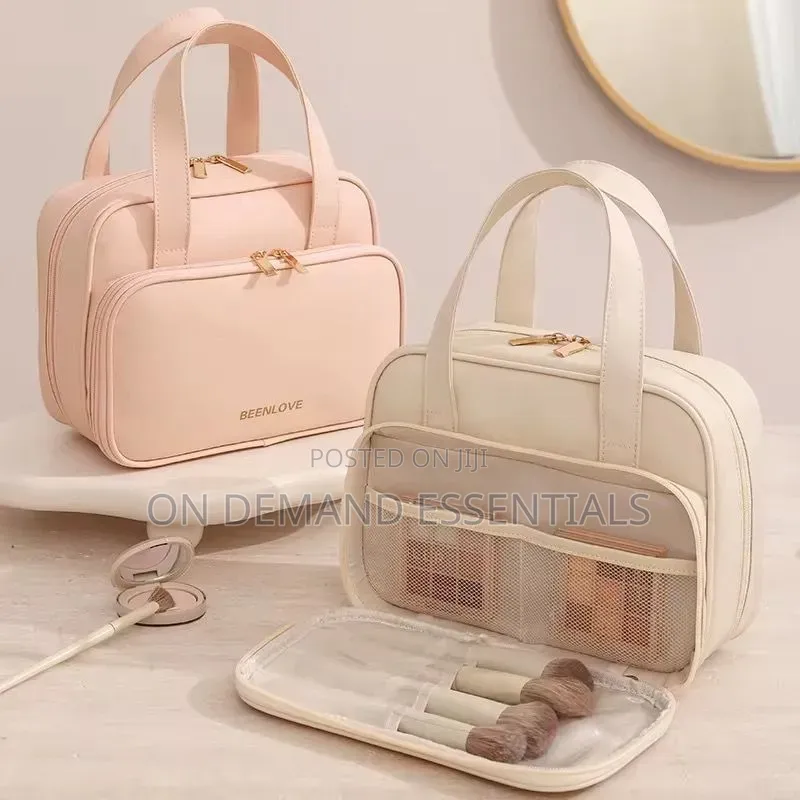 Large Capacity PU Cosmetics Bag/ Multi Pocket Travel / Make Up Bag