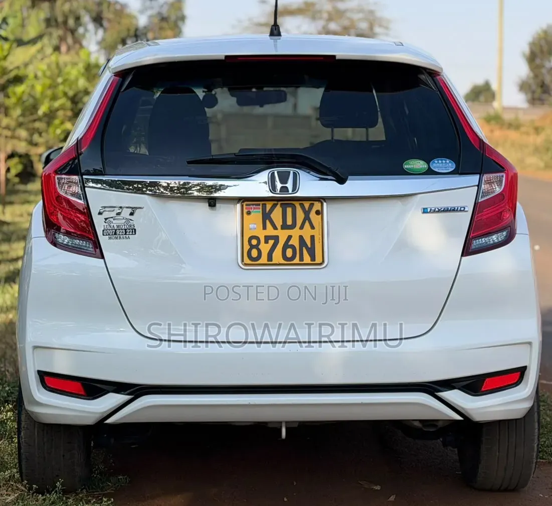 Honda Fit 2018 Off white