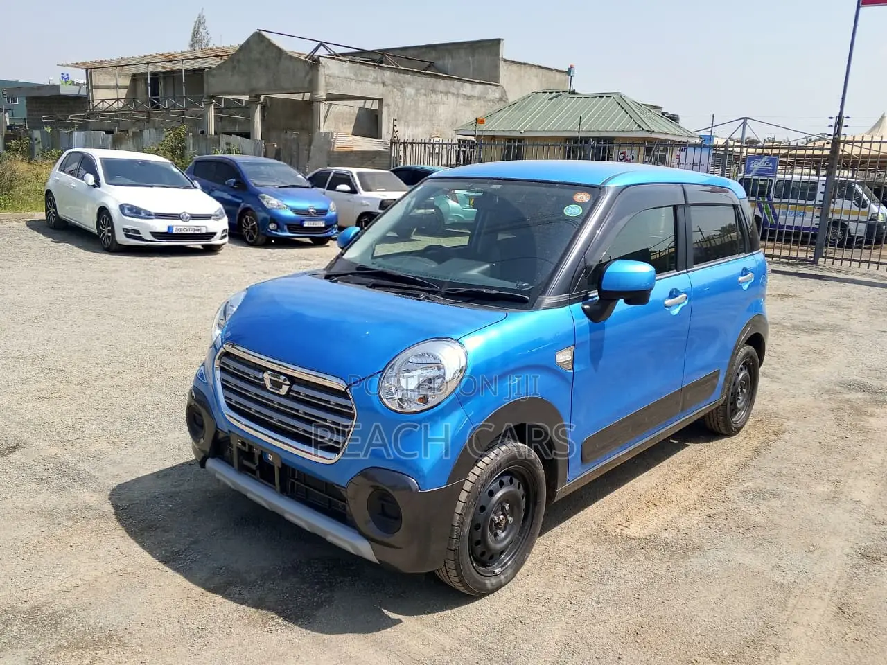 Daihatsu Cast 2019 Blue