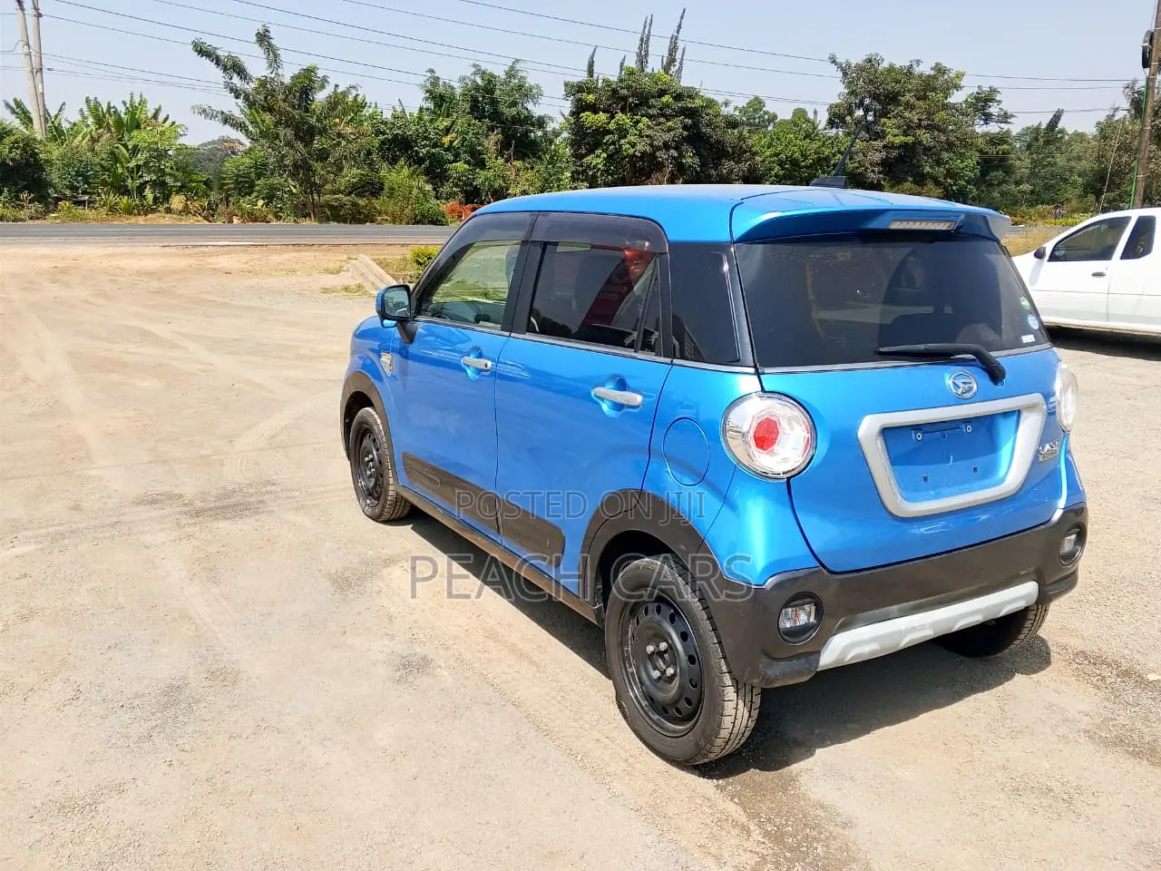 Daihatsu Cast 2019 Blue