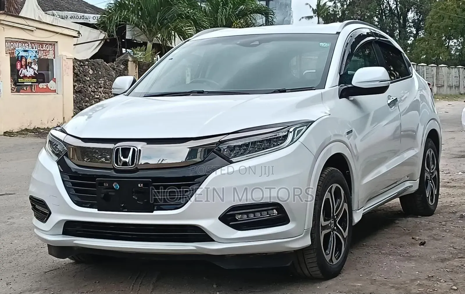 Honda Vezel 2019 Off white