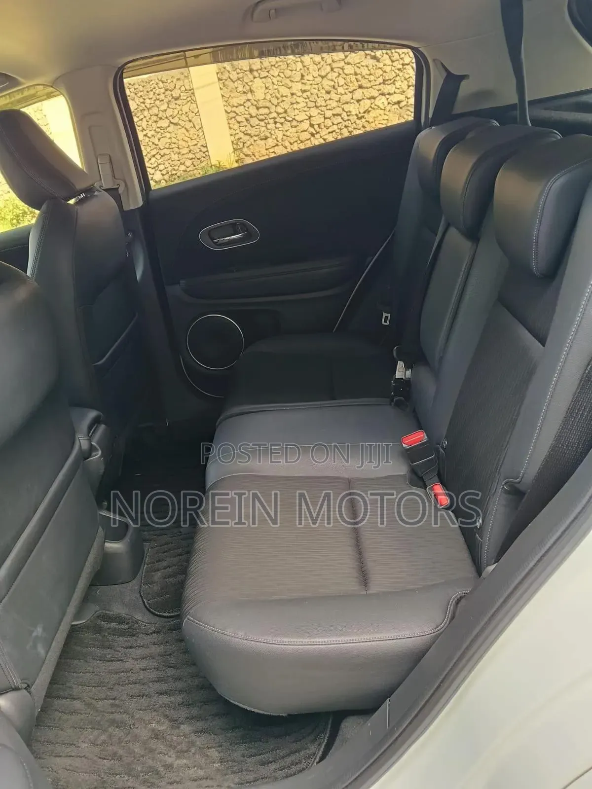 Honda Vezel 2019 Off white