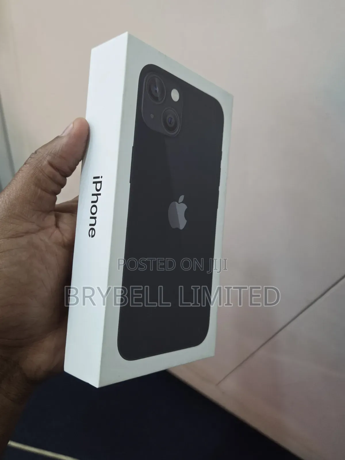 New Apple iPhone 13 256 GB Black