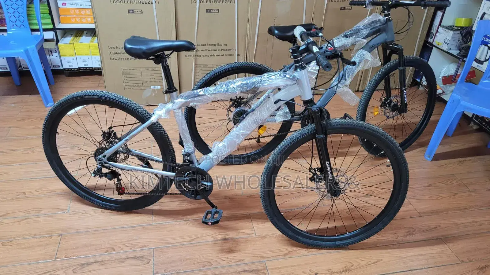 GIAMU 26-Inch Mountain Bike