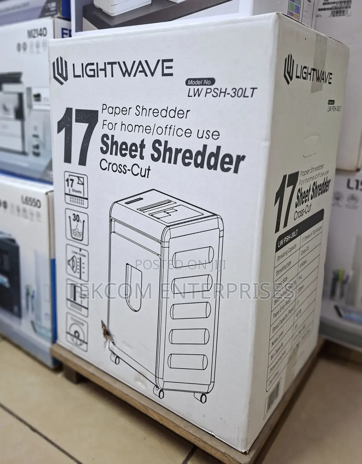Lightwave Paper Shredder 17 Sheets Cross Cut