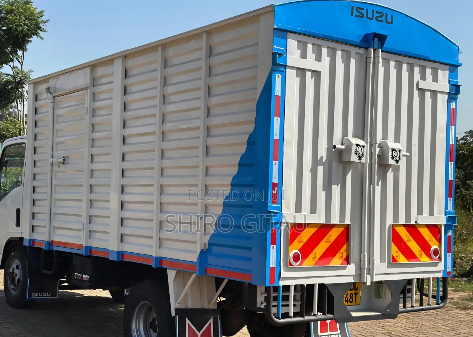Isuzu NMR Local