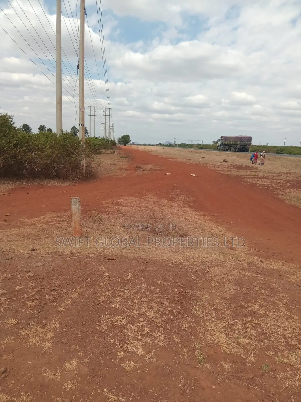 1000 Acres Touching Nairobi-Mombasa Highway Is Available for Sale