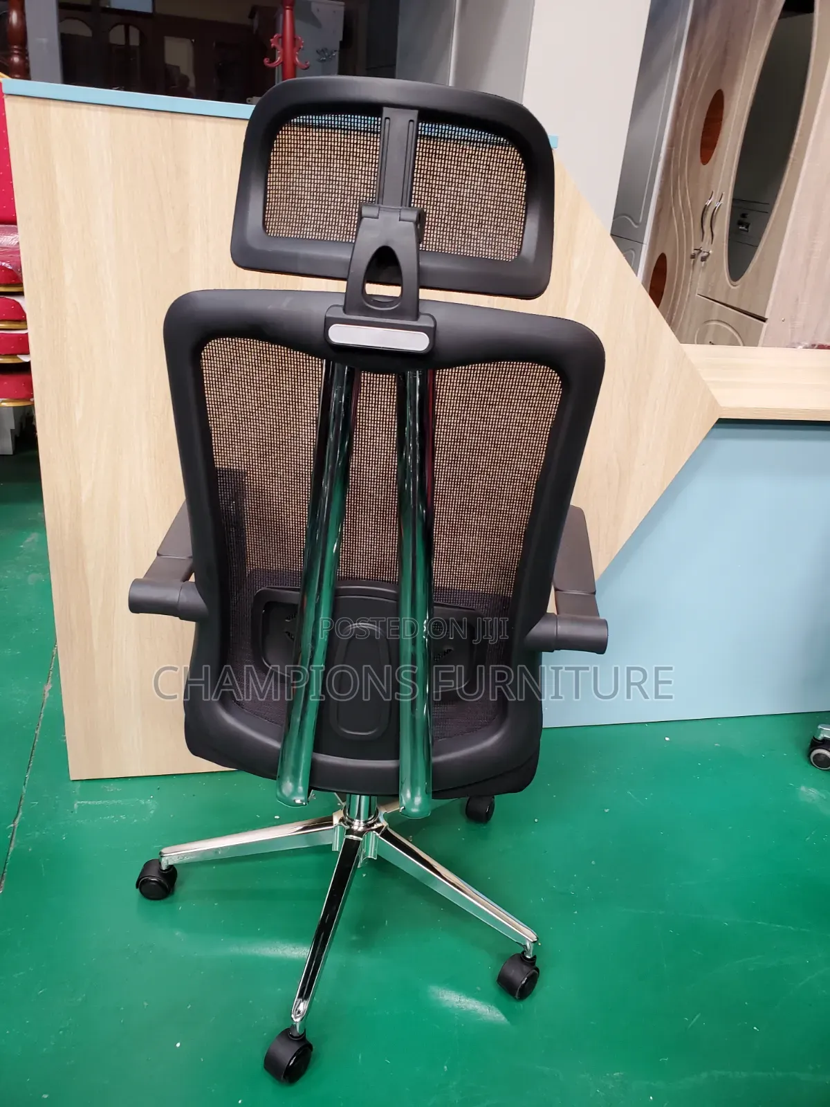 Ergonomic Chrome Elite Office Chair