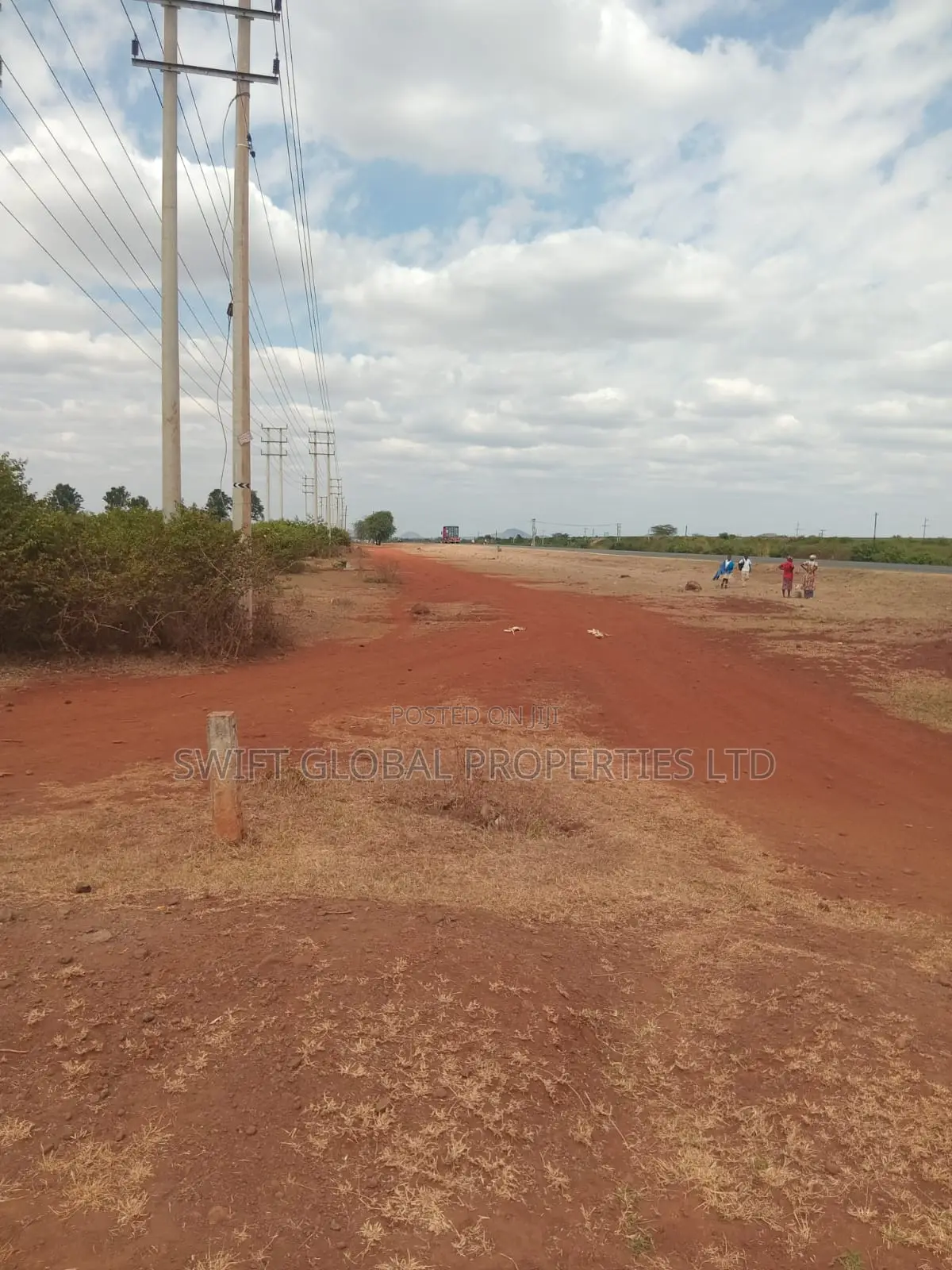 10 Acres Touching Mombasa-Nairobi Highway in Sultan Hamud Is for Sale
