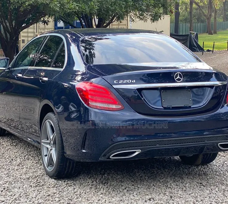 Mercedes-Benz C220 2018 Blue