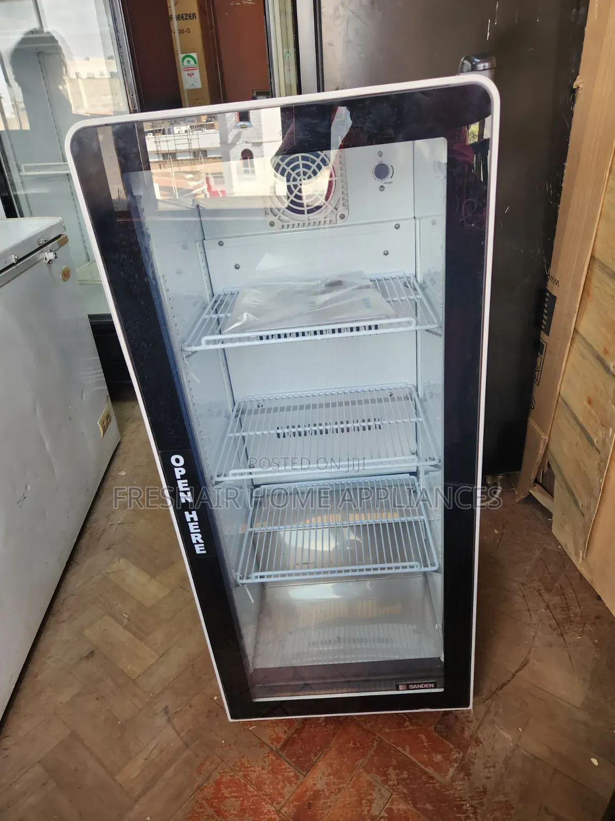 Sanden Display Mirror Fridge