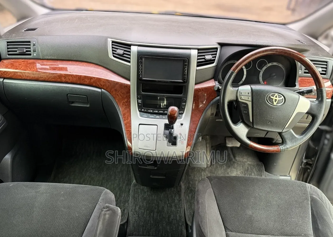 Toyota Vellfire 2010 Gray