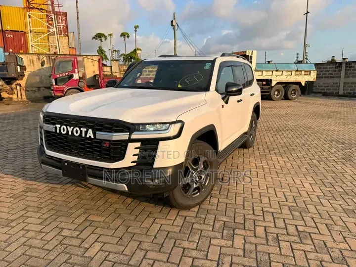 Toyota Land Cruiser 2023 Teal