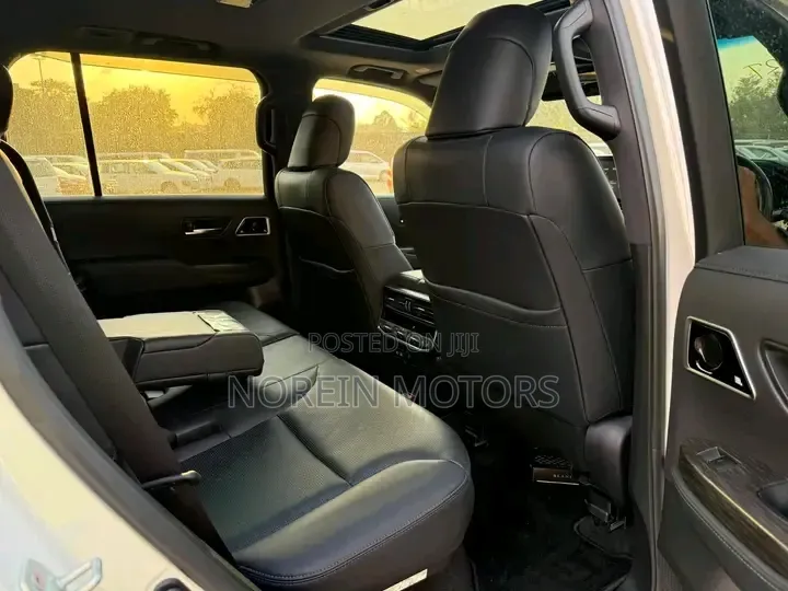 Toyota Land Cruiser 2023 Teal
