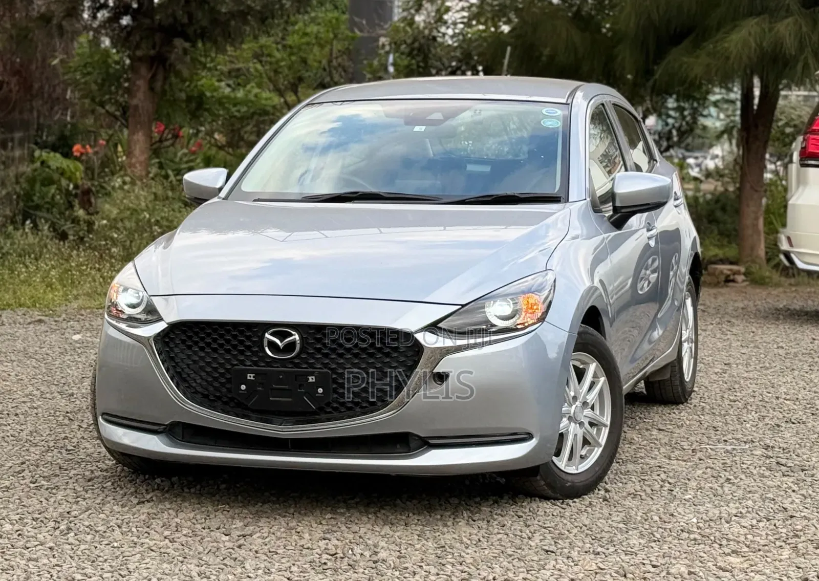 Mazda 2 2019 Silver