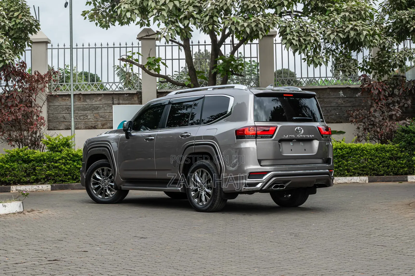 Toyota Land Cruiser LC300 2023 Brown