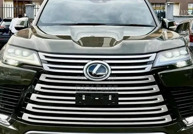Lexus LX 2022 Green
