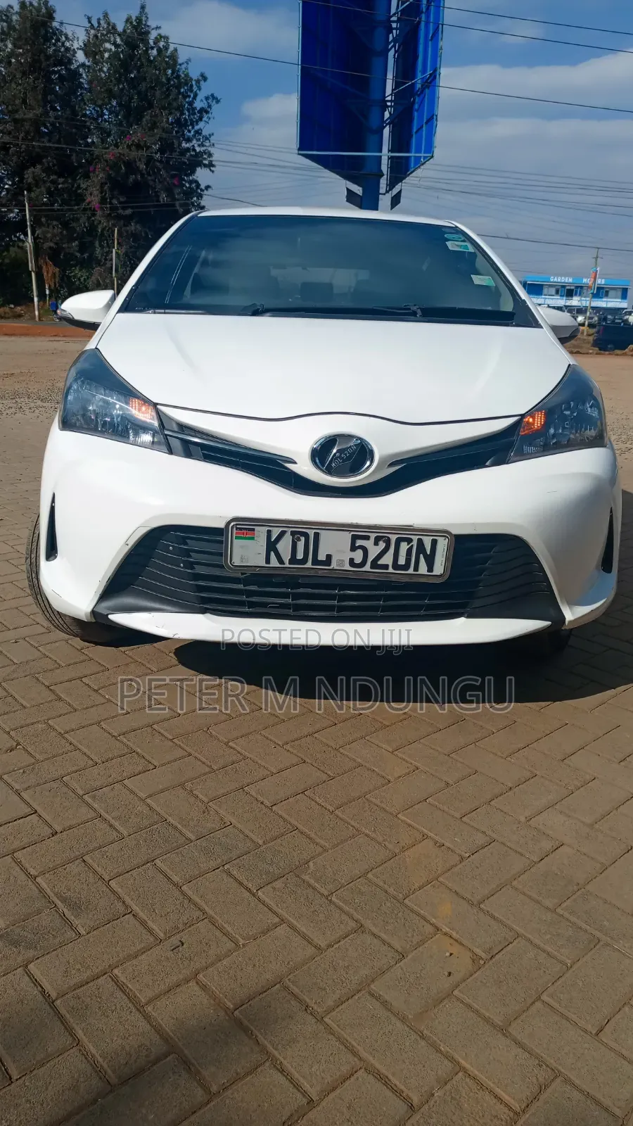 Toyota Vitz 2015 White