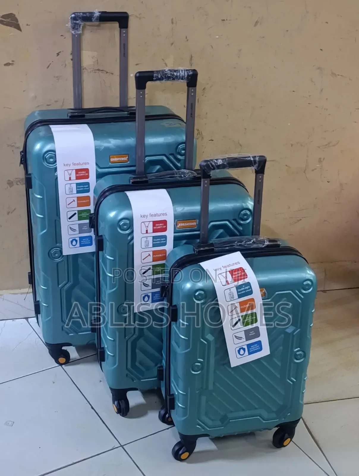 3 in 1 Luxurious Fibre Suitcase