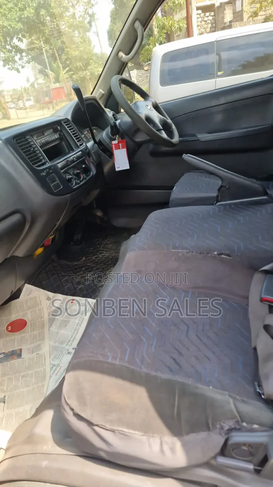 Nissan Caravan (Urvan) 2008 Silver