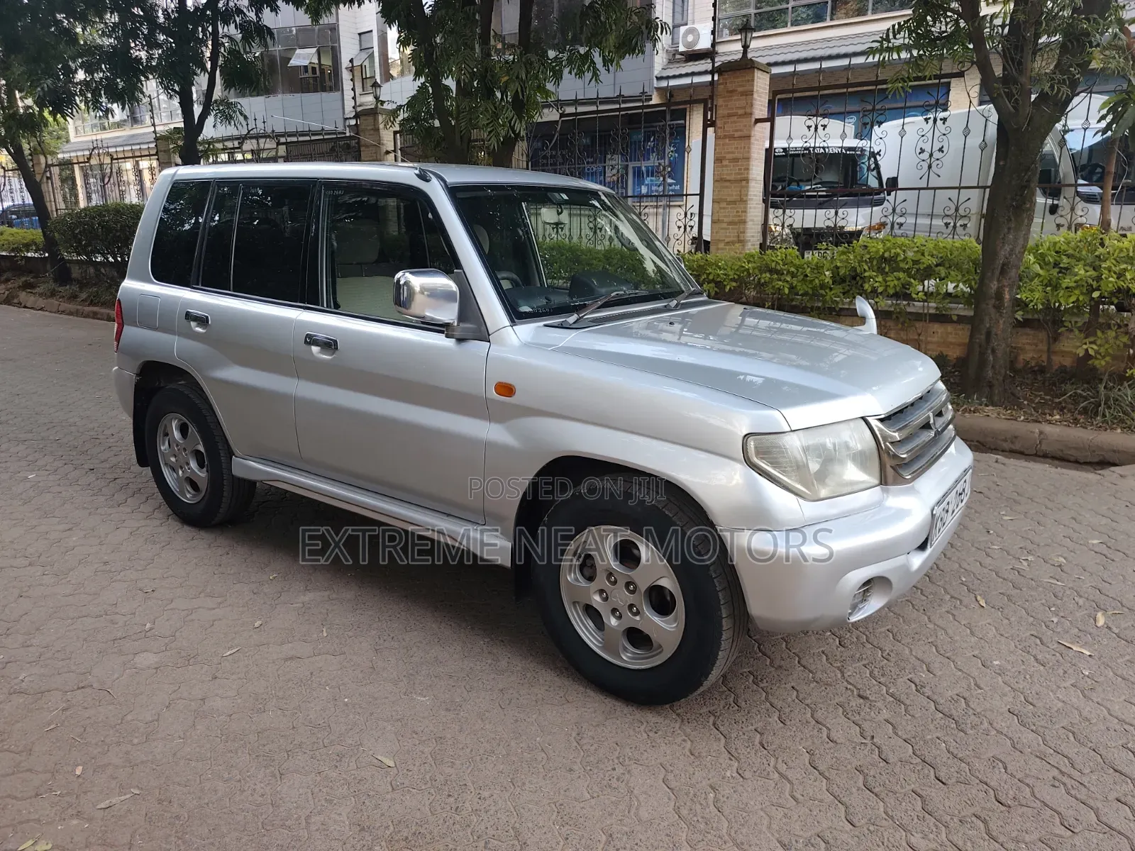 Mitsubishi Pajero IO 2004 Silver