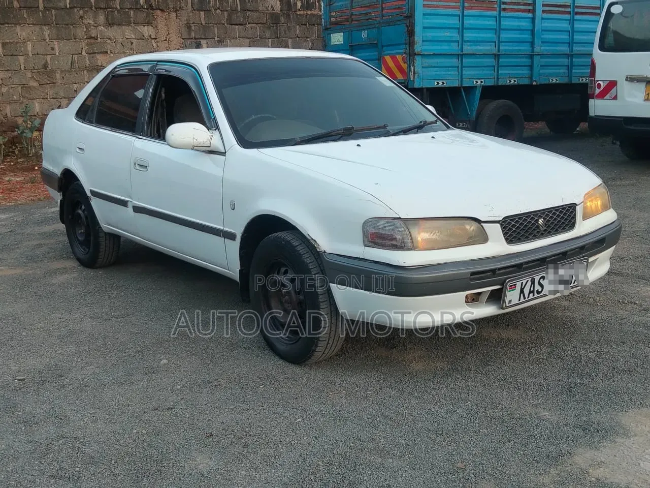 Toyota Corolla 1997 White