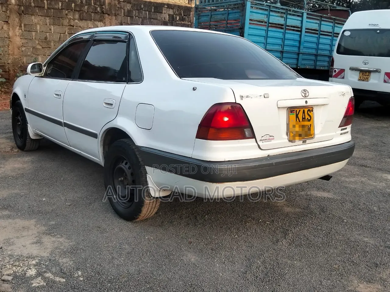 Toyota Corolla 1997 White