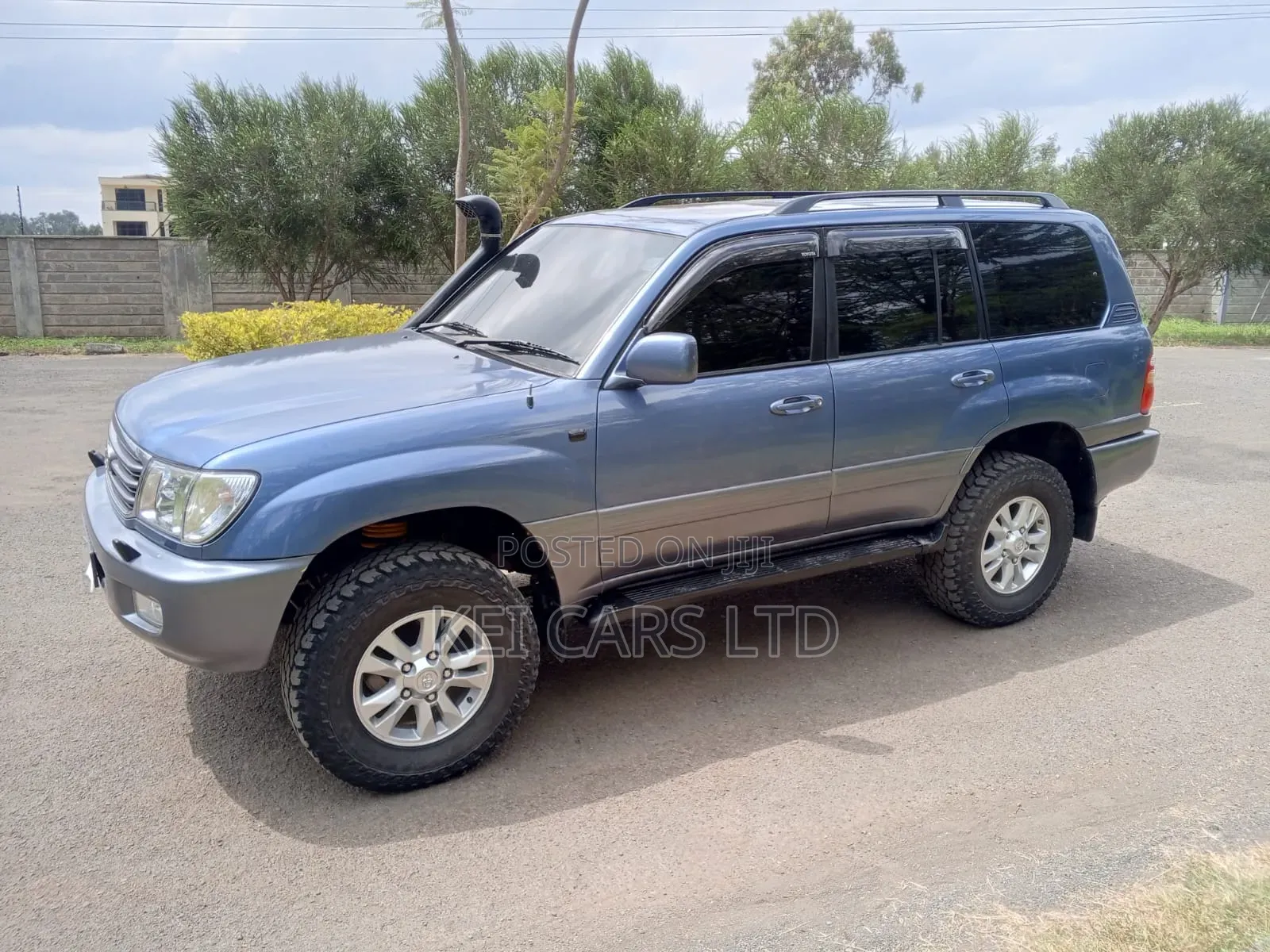 Toyota Land Cruiser 2002 Blue