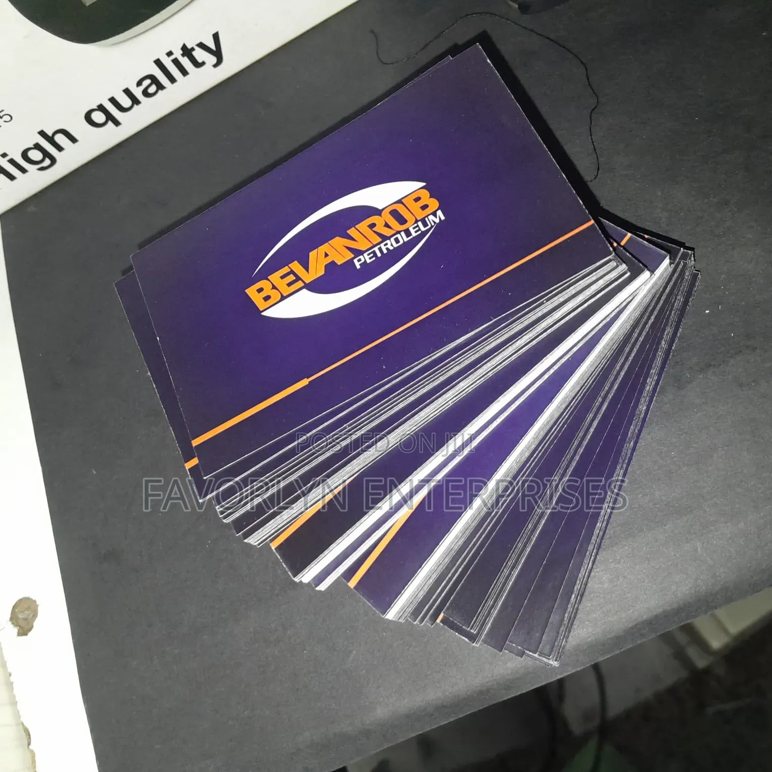 Striking Business Cards That Leave a Lasting Impression