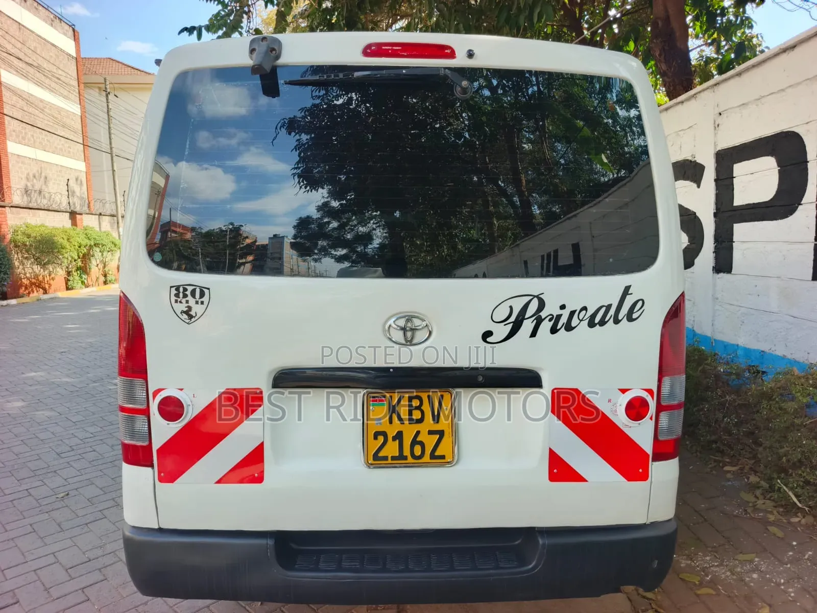 Toyota HiAce 2006 White