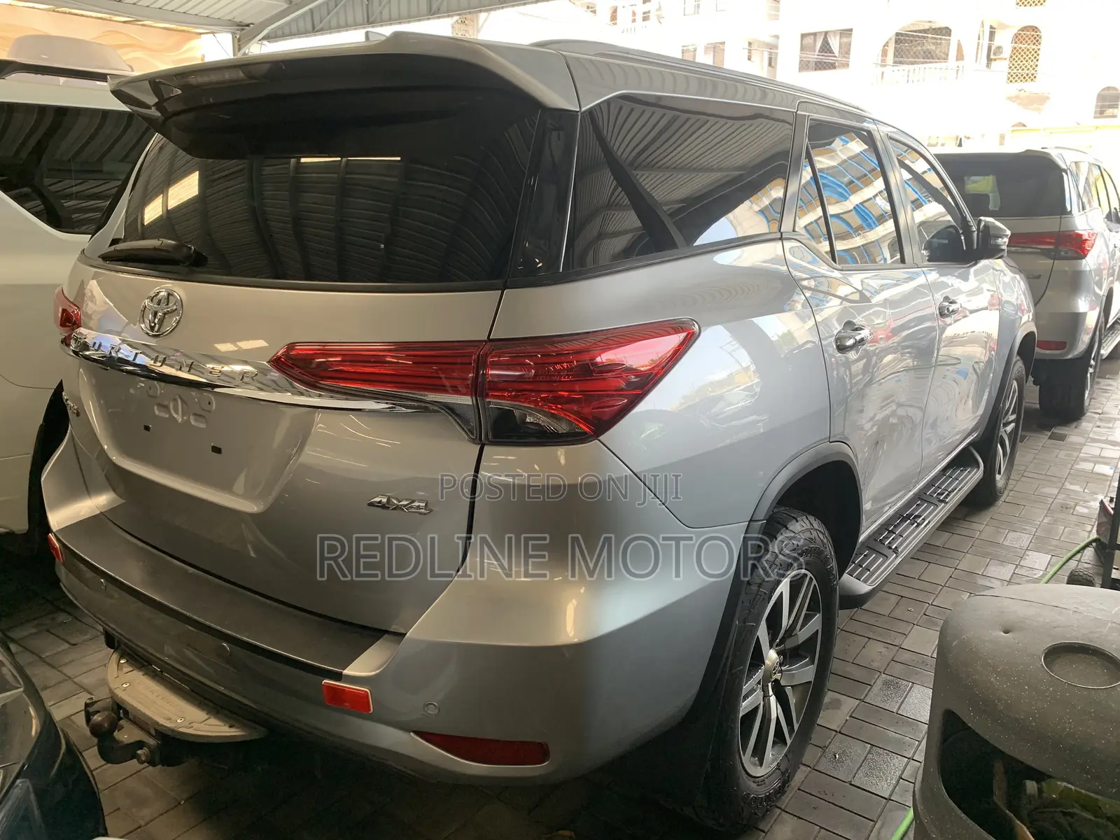 Toyota Fortuner 2.8 D AWD 2019 Silver