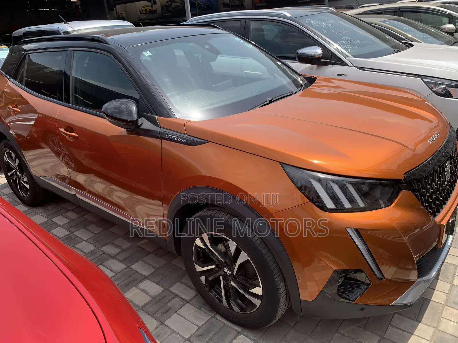 Peugeot 2008 1.2 PureTech (130 Hp) 2019 Orange
