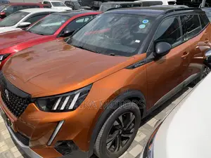 Peugeot 2008 1.2 PureTech (130 Hp) 2019 Orange