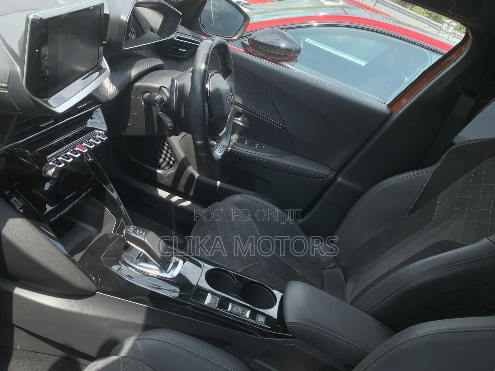 Peugeot 2008 1.2 PureTech (130 Hp) 2019 Orange