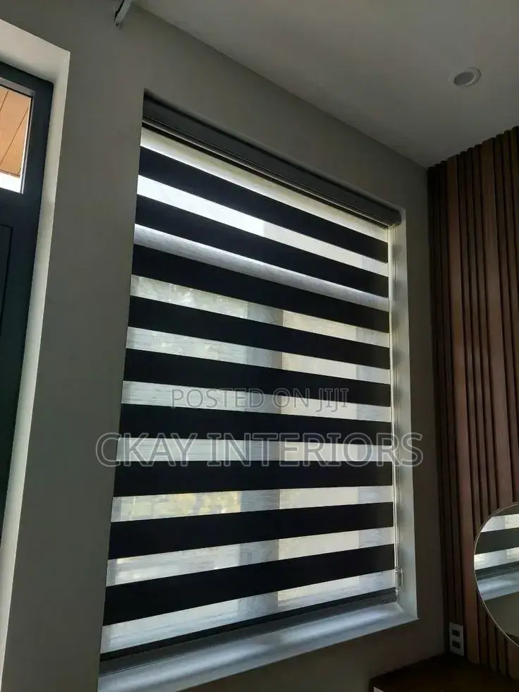 Beautiful Horizontal Blinds for Restaurants