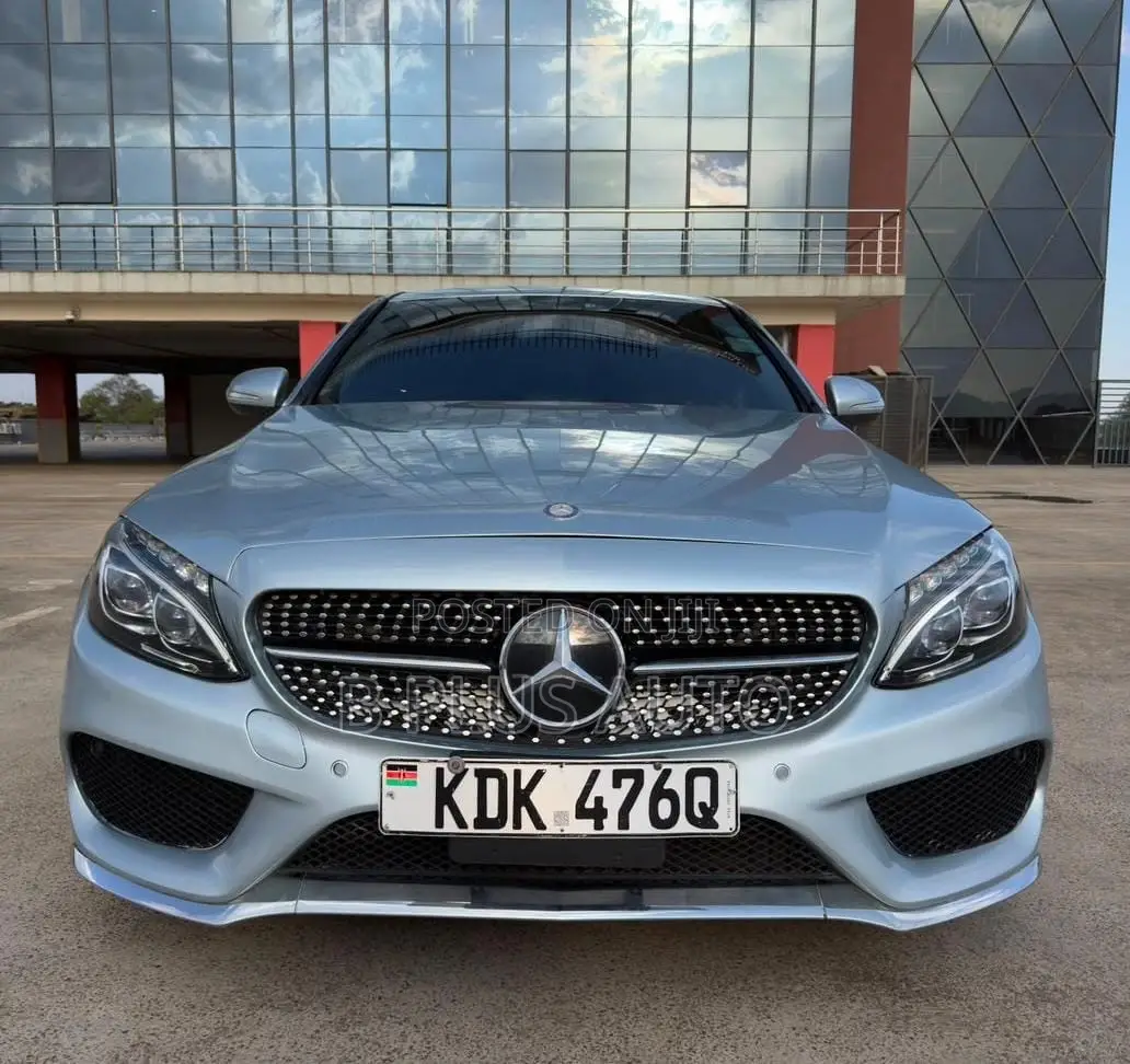 Mercedes-Benz C200 2015 Blue