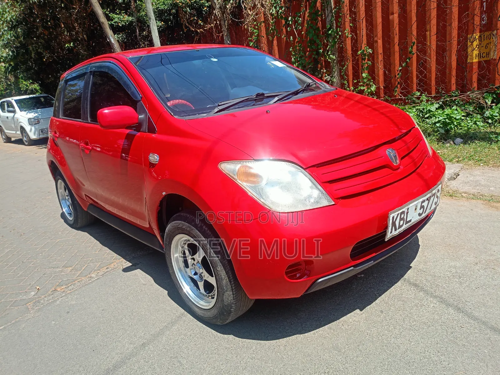 Toyota IST 2004 Red