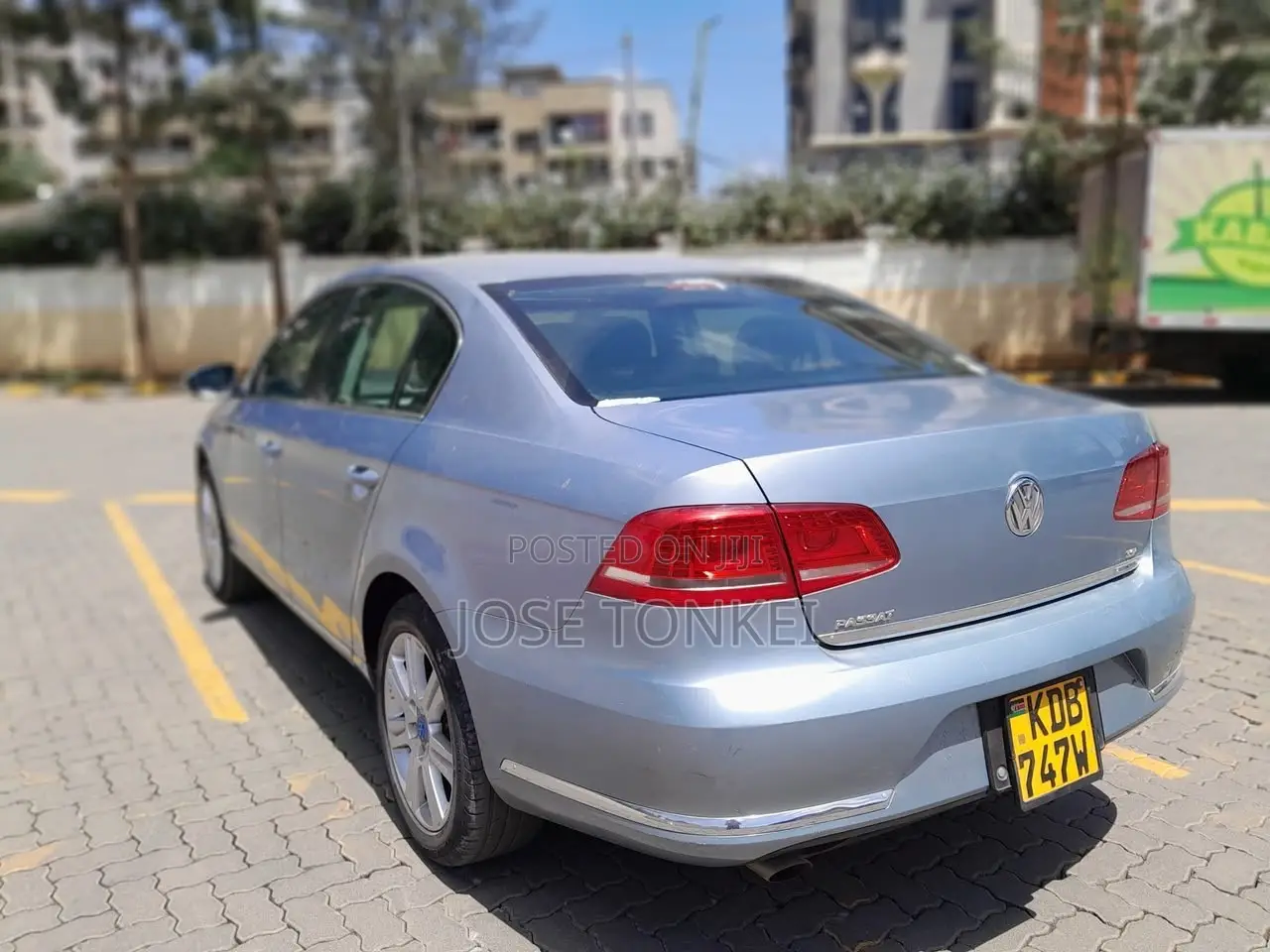 Volkswagen Passat S 2013 Blue
