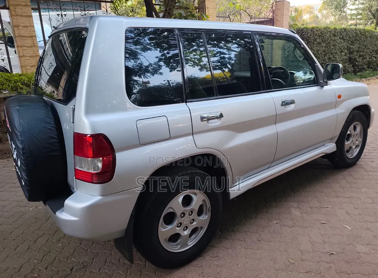 Mitsubishi Pajero 2002 Silver