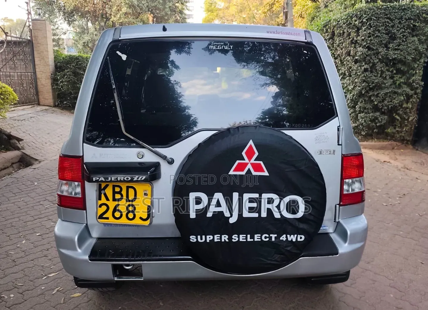 Mitsubishi Pajero IO 2004 Silver