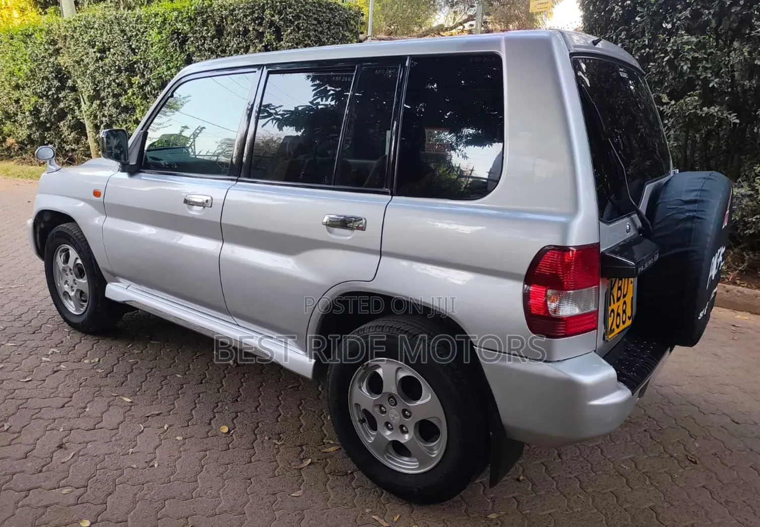 Mitsubishi Pajero IO 2004 Silver