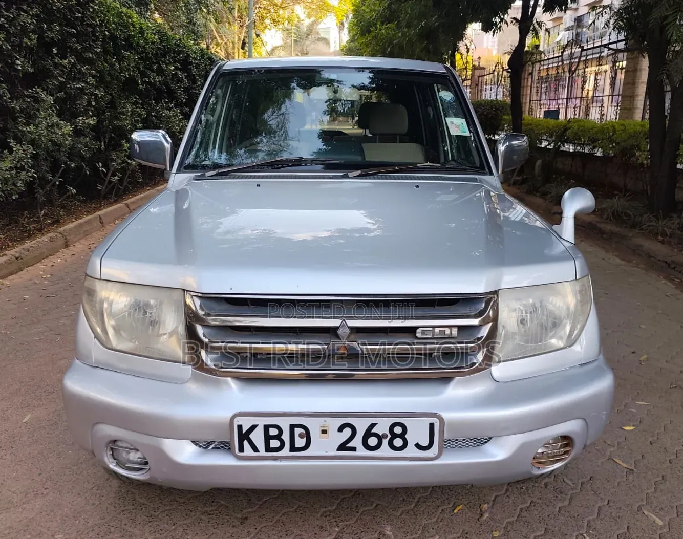 Mitsubishi Pajero IO 2004 Silver