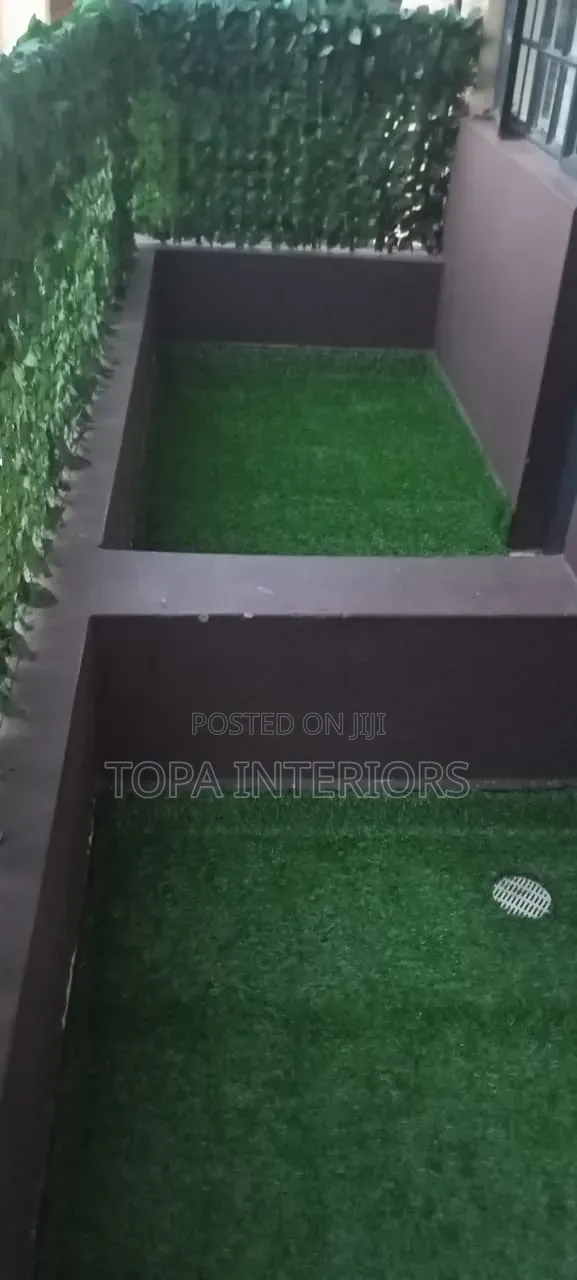 Weather Resistant Green Outdoor Balcony Synthetic Grass Carpets